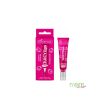 BIELENDA JUICY LIPS – HUILE À LÈVRES TEINTÉE FRAMBOISE 10G Découvrez Bielenda Juicy Lips Huile à Lèvres Teintée Framboise, un soin gourmand qui associe hydratation, nutrition et brillance pour sublimer les lèvres au quotidien. Grâce à sa formule légère et confortable, elle enveloppe les lèvres d’un voile glossy lumineux tout en leur apportant une délicate teinte framboise. Dès l’application, cette huile à lèvres nourrit intensément et procure une agréable sensation de confort. Sa texture fondante glisse facilement sur les lèvres sans effet collant. Ainsi, les lèvres paraissent immédiatement plus douces, plus lisses et plus souples. Par ailleurs, sa formule aide à protéger les lèvres contre la sécheresse et les agressions extérieures. De plus, elle contribue à maintenir une bonne hydratation tout au long de la journée. Grâce à cette action nourrissante, les lèvres retrouvent souplesse et confort durablement. En outre, sa teinte framboise apporte une touche de couleur fraîche et naturelle. Ainsi, elle rehausse délicatement la beauté des lèvres tout en leur offrant un éclat subtil et élégant. Son fini brillant crée également un effet visuellement repulpé qui met le sourire en valeur. Grâce à son format pratique, cette huile à lèvres s’emporte facilement partout. Par conséquent, elle permet de retoucher l’hydratation et la brillance des lèvres à tout moment de la journée. 🌟 Les bienfaits de l’Huile à Lèvres Teintée Framboise ✔ Hydrate et nourrit les lèvres ✔ Apporte une brillance intense effet glossy ✔ Offre une délicate teinte framboise naturelle ✔ Laisse les lèvres douces et confortables ✔ Aide à prévenir la sécheresse des lèvres ✔ Effet repulpant visuel immédiat ✔ Texture légère et non collante ✔ Idéale pour un usage quotidien 💄 Texture & Fini Sa texture huile légère et fondante procure un confort immédiat. De plus, elle laisse un fini brillant, lumineux et gourmand sans sensation de lourdeur. 💡 Conseils d’utilisation Appliquer directement sur les lèvres aussi souvent que nécessaire au cours de la journée. Utiliser seule pour un effet naturel et lumineux ou par-dessus un rouge à lèvres pour renforcer la brillance.